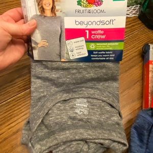 Fruit of the Loom Beyond Soft Waffle Crew Size XL.